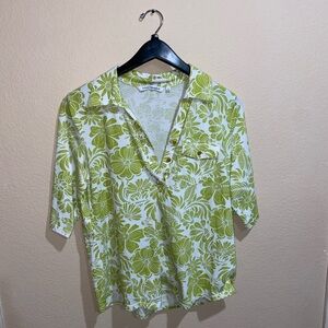 Cute y2k floral blouse shortsleeve button up shirt collared formal going out top